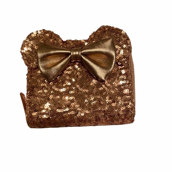 Loungefly Handbags - Loungefly Minnie Mouse rose gold clutch/wallet